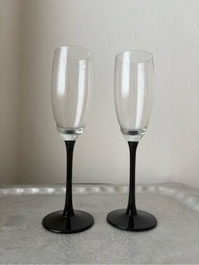 Vintage Black Stem Champagne Flutes - Set of 2